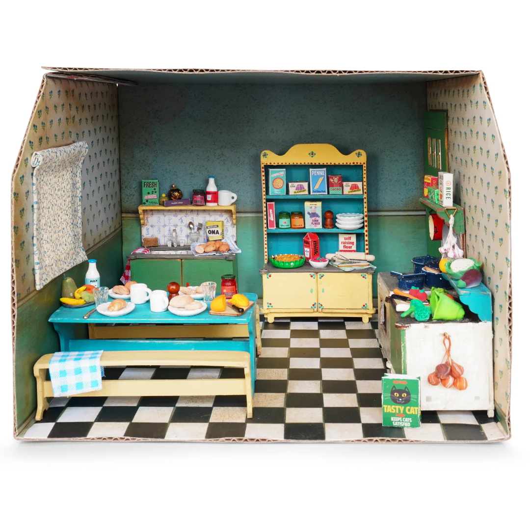 Cardboard Room | Kitchen