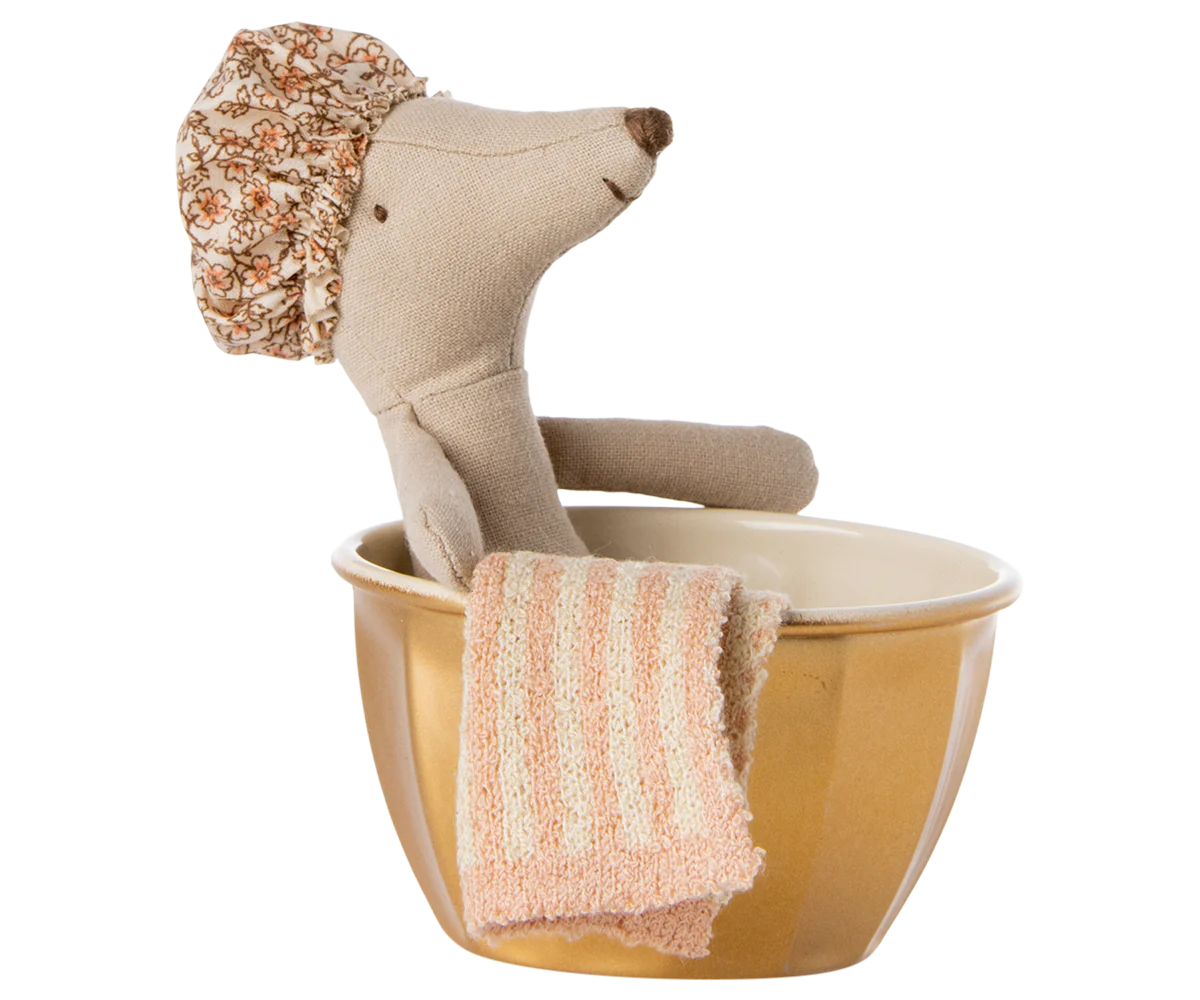 Big Sister Wellness Mouse | Rose