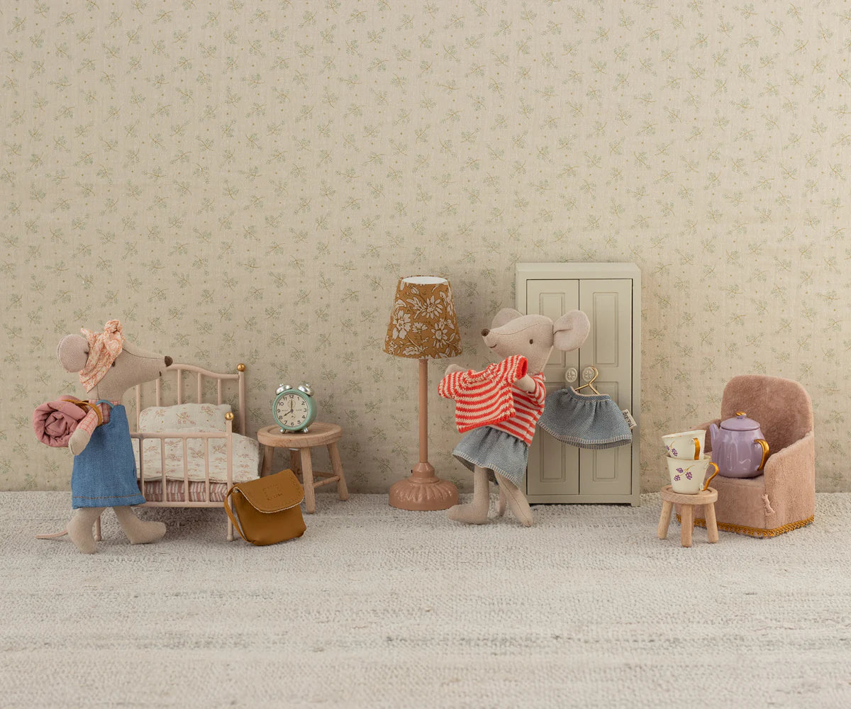 Knitted Sweater & Skirt | Big Sister Mouse