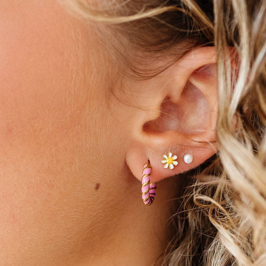 Mini Daisy Earrings