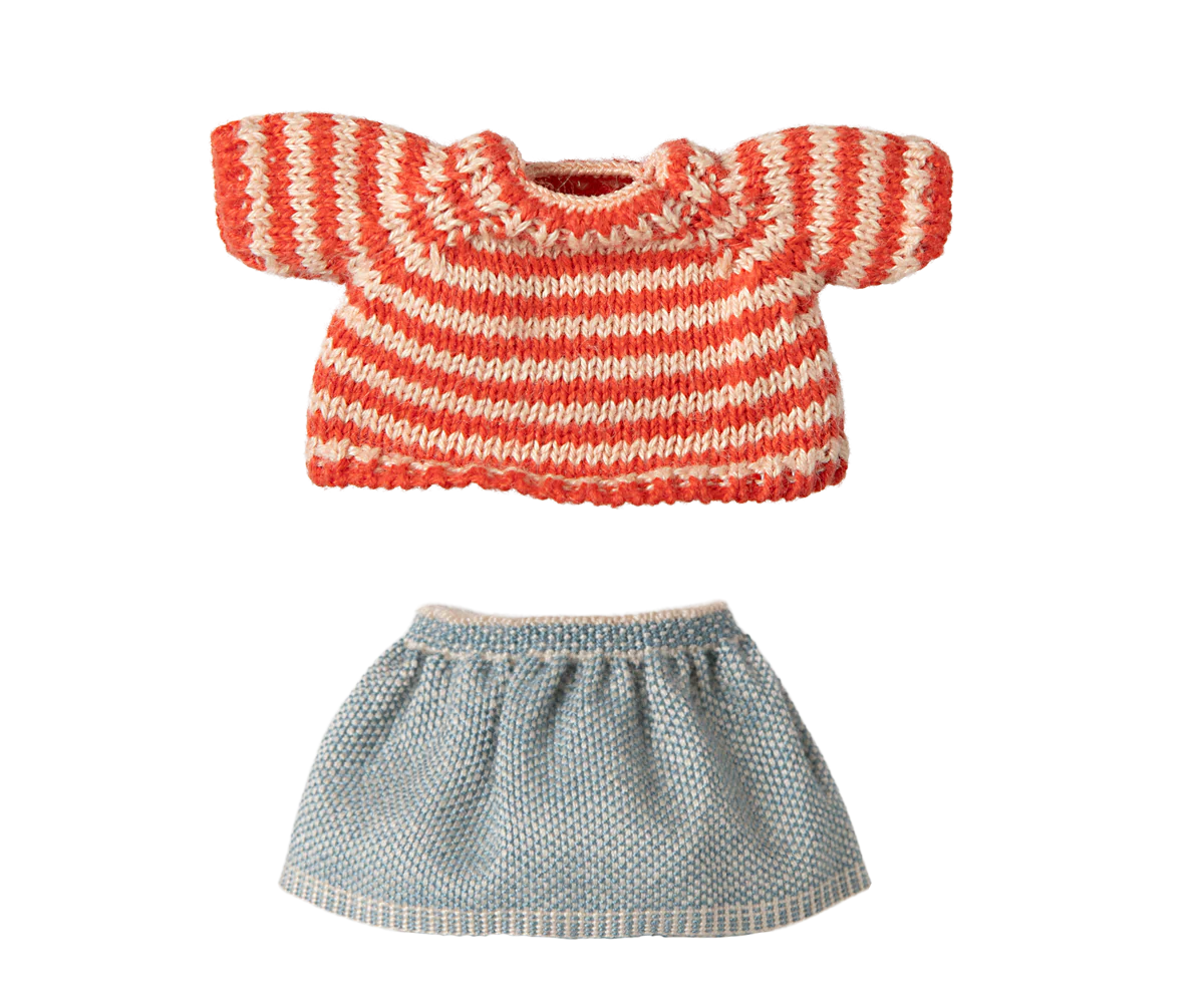 Knitted Sweater & Skirt | Big Sister Mouse