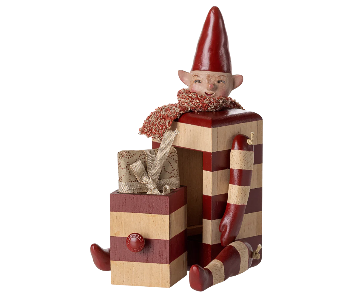 Elf With Drawer