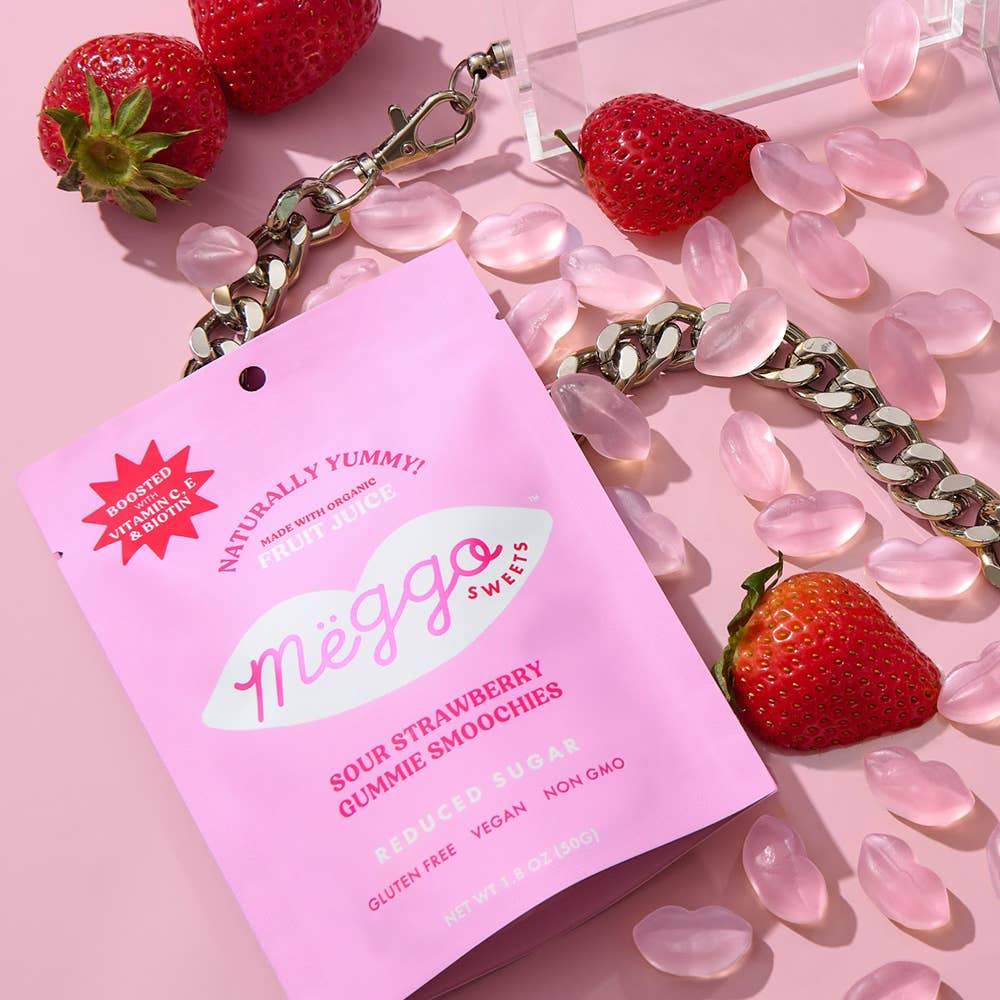 Sour Strawberry Gummie Smoochies