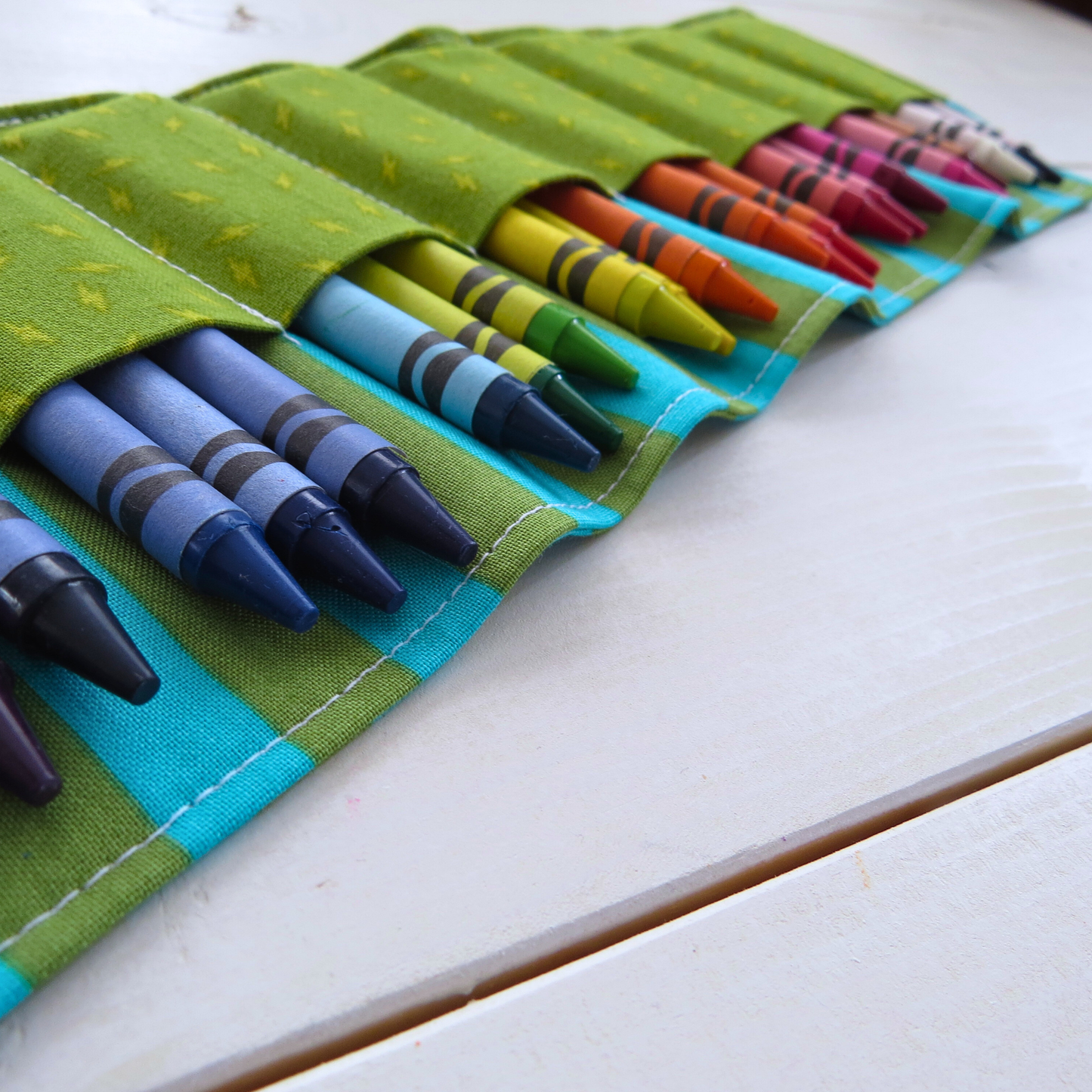 Fabric Crayon Roll-Up