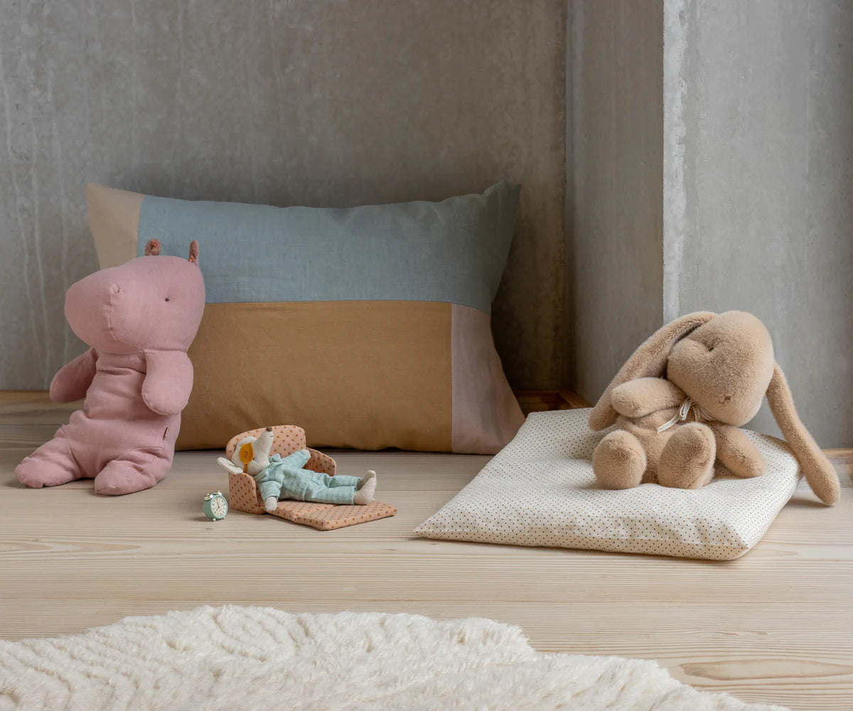 Medium Bunny Plush | Cream Peach