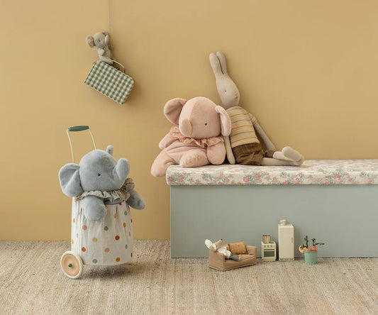 Big Elephant Plush | Powder