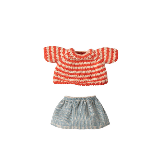 Knitted Sweater & Skirt | Big Sister Mouse