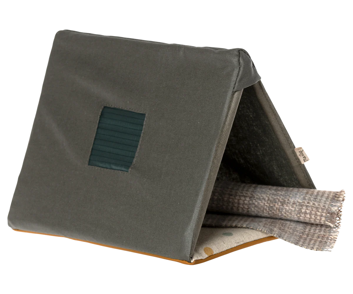 Happy Camper Single Mouse Tent