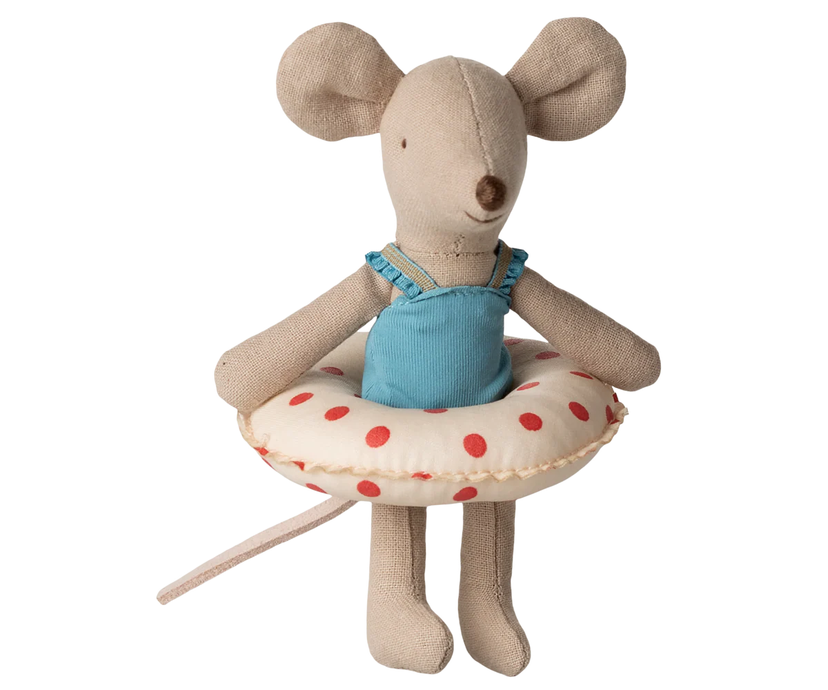 Beach Mice | Little sister with a float