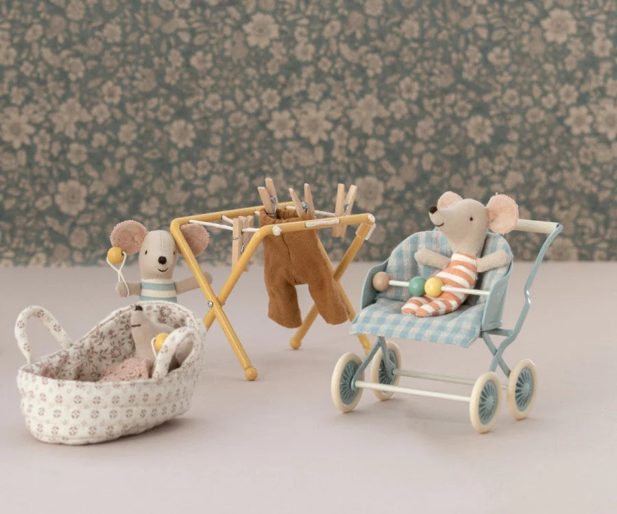 Stroller For Baby Mice | Mint