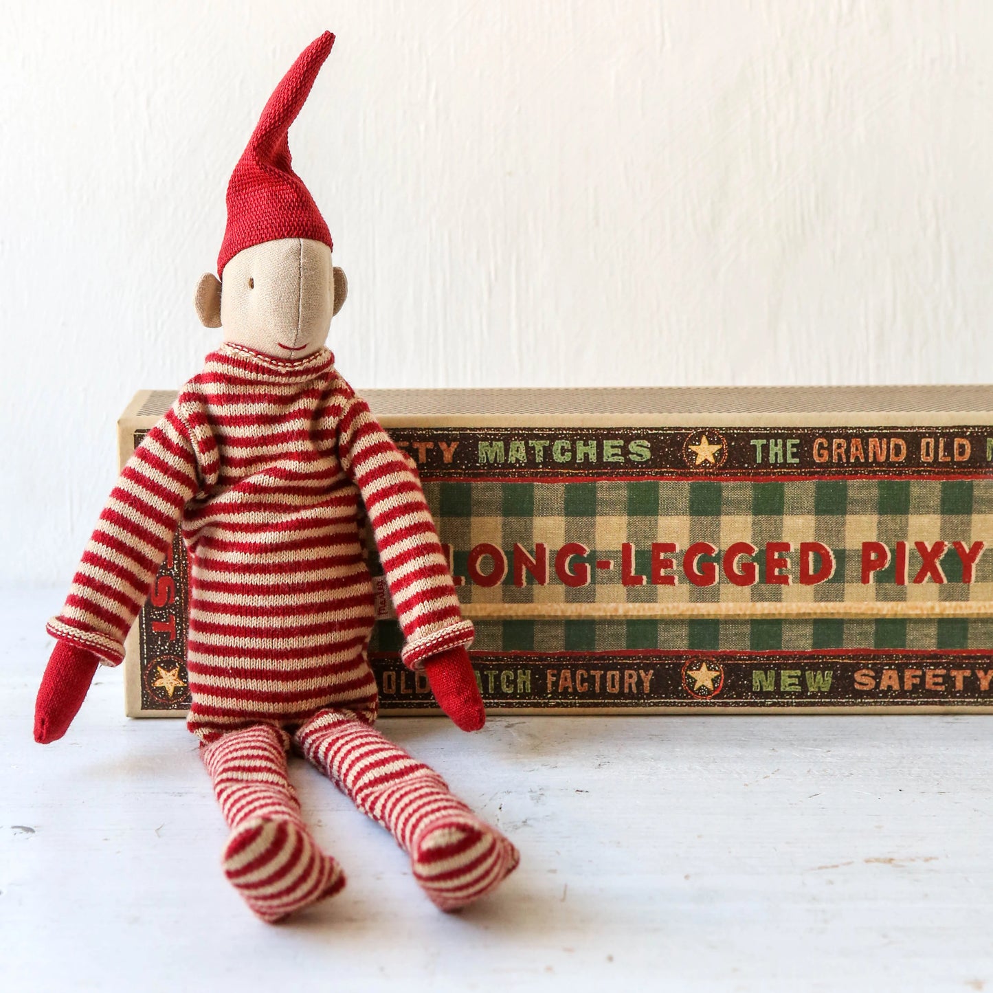 Log Legged Pixy In Matchbox | Small