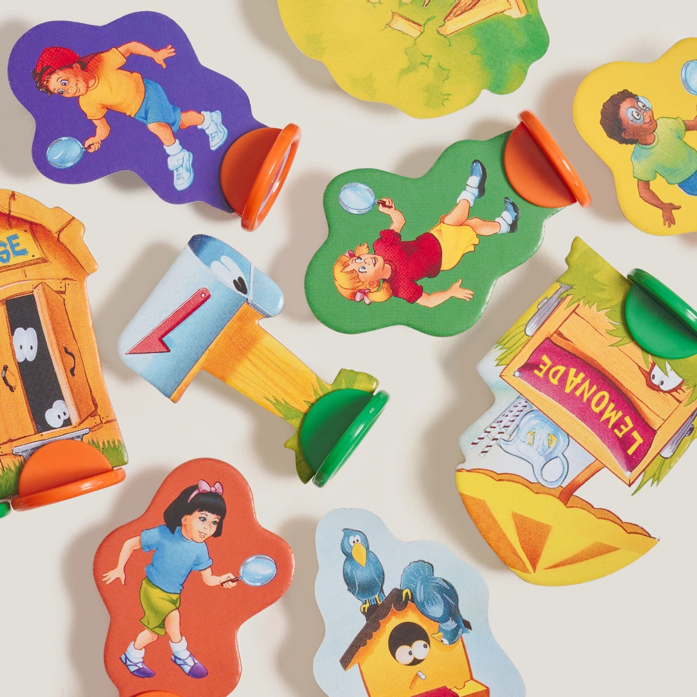 Clue Junior Vintage Bookshelf Edition