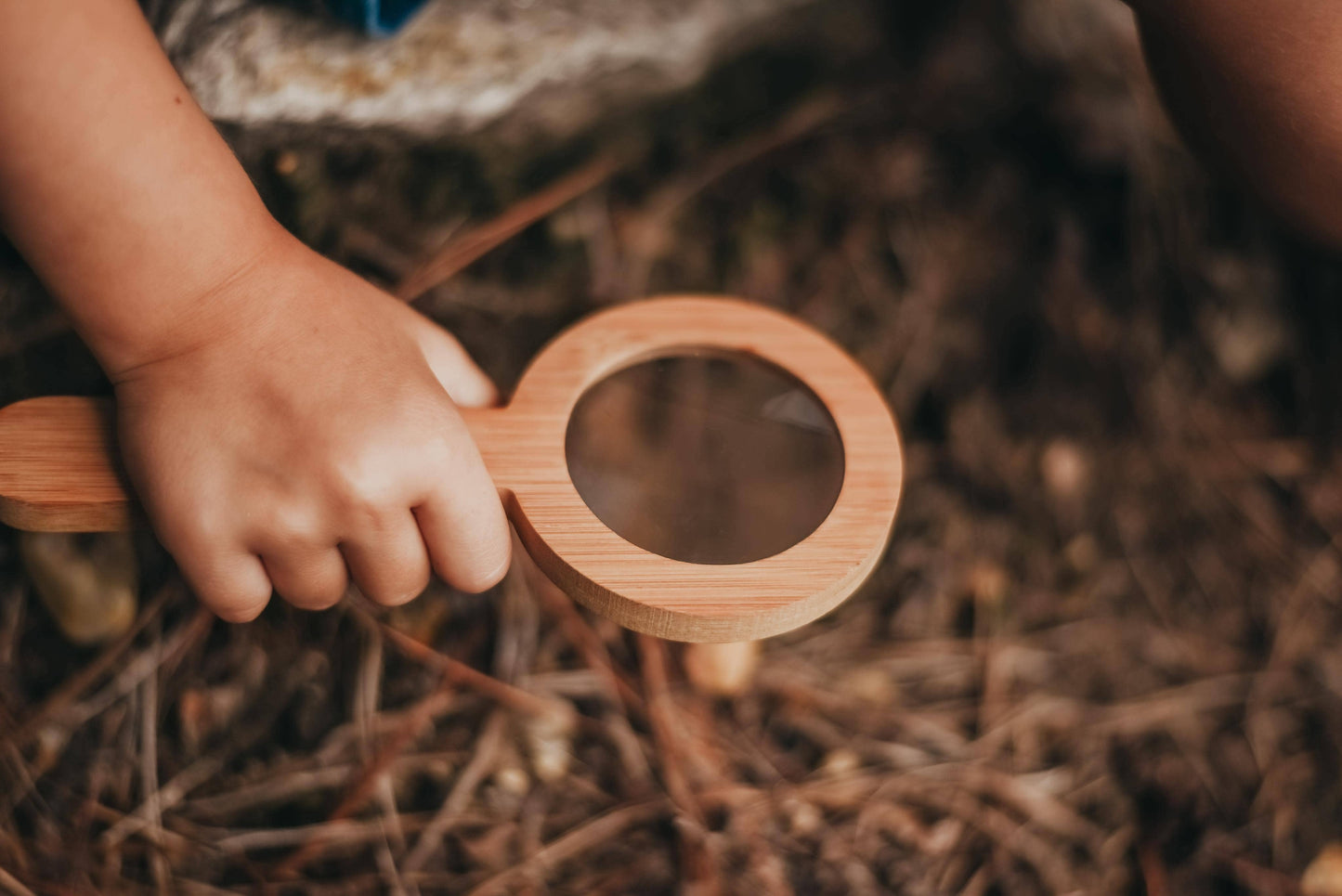 Explorers Wooden Magnifying Glass