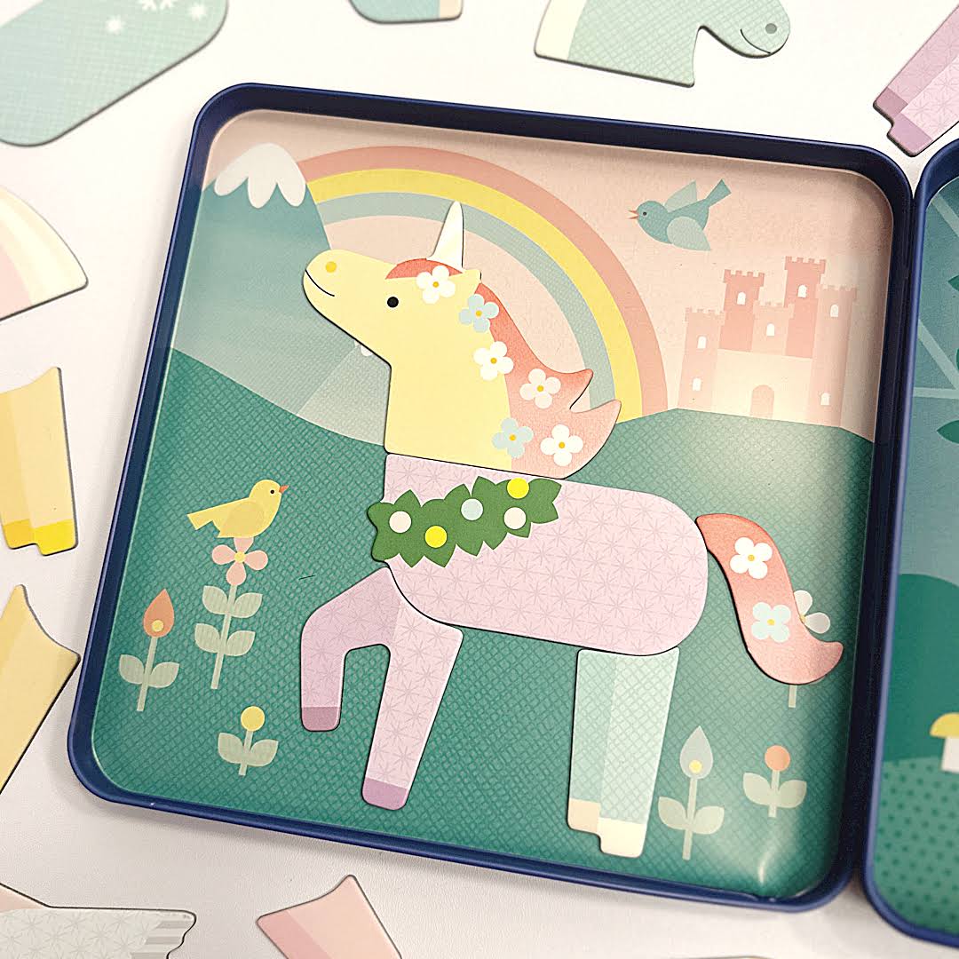 Unicorns | On-the-go Magnetic Play Set